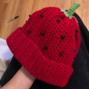 Cute kids knit strawberry hat 🍓